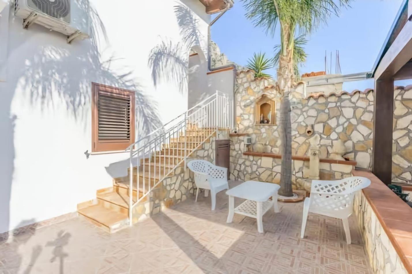 Villa Antonio Чинизи Экстерьер фото