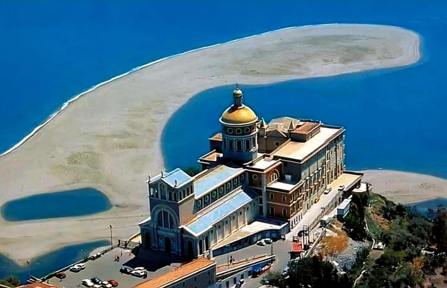 Villa Antonio Чинизи Экстерьер фото